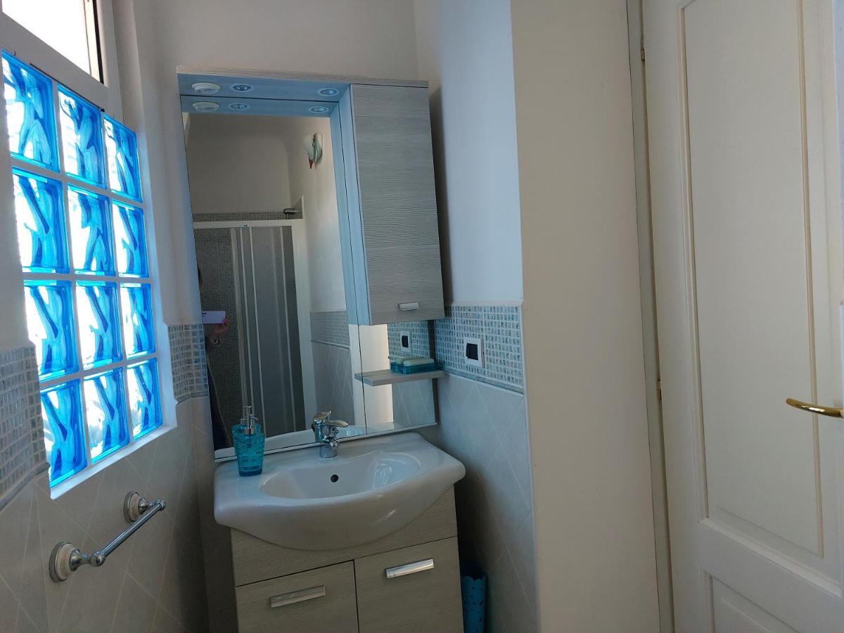 Ferienwohnung Una Finestra Sul Mare Monolocale Bergeggi Exterior foto