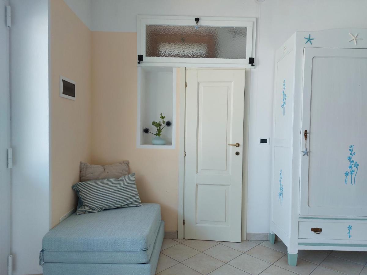 Ferienwohnung Una Finestra Sul Mare Monolocale Bergeggi Exterior foto